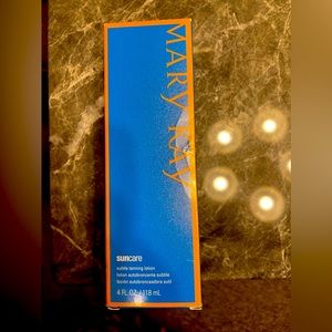 Suncare subtle tanning lotion